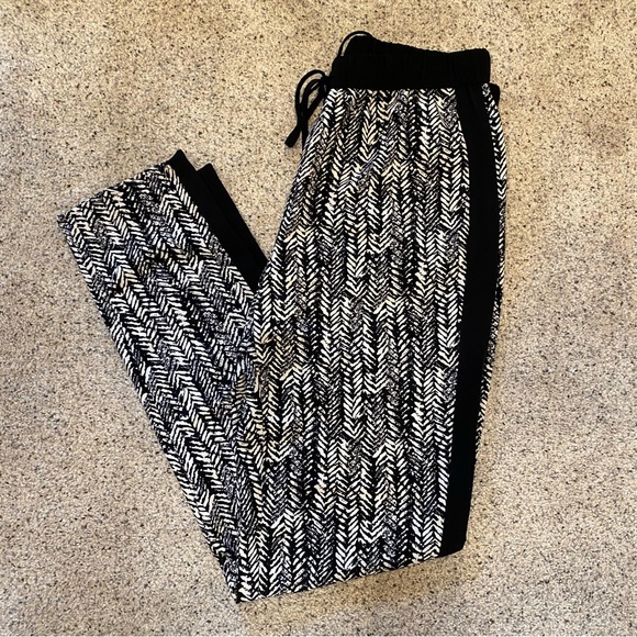 Vince Camaro jogger dress pants - Picture 1 of 4